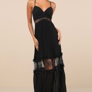 Lulu’s Black Lace Pleated Lace-Up Backless Maxi Dress